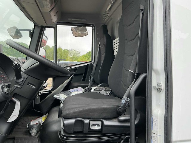 Iveco eurocargo 110-220l vrachtwagen - afbeelding 3 van  3