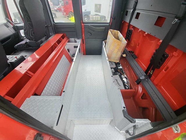 Iveco eurocargo 160e300 crewcab doka - chassis truck / fire fighting trucks - afbeelding 17 van  27