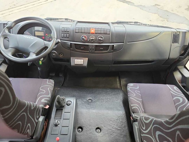 Iveco eurocargo 160e300 crewcab doka - chassis truck / fire fighting trucks - afbeelding 7 van  29