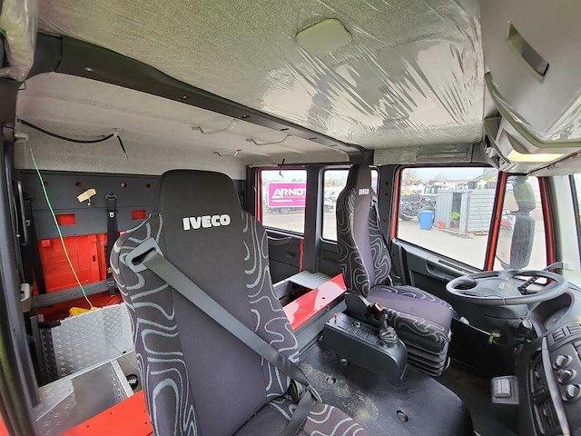Iveco eurocargo 160e300 crewcab doka - chassis truck / fire fighting trucks - afbeelding 19 van  29