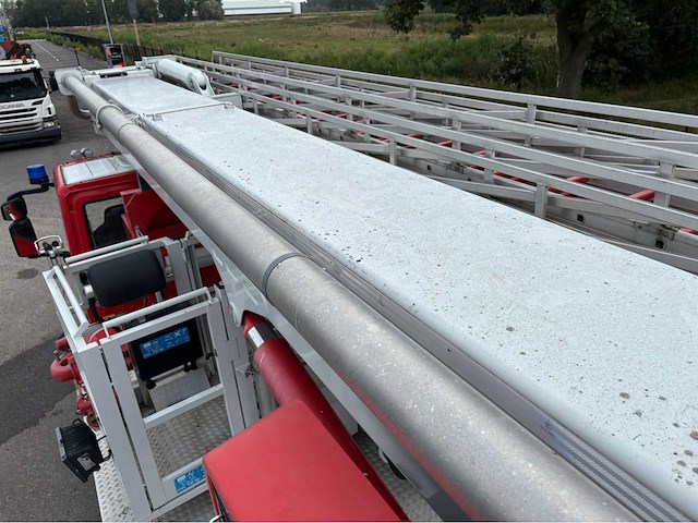 Iveco eurocargo 180e300 – magirus m33p ladderwagen / brandweerwagen - afbeelding 10 van  26