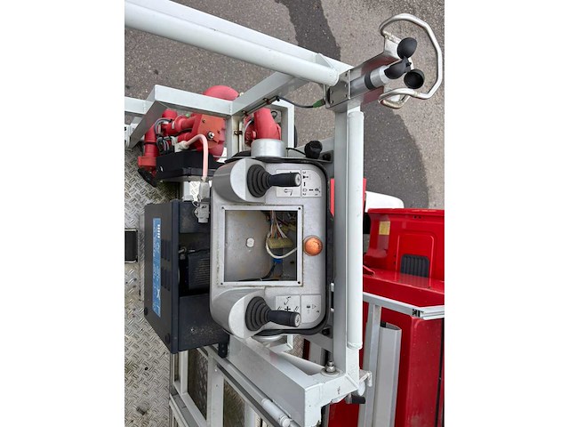 Iveco eurocargo 180e300 – magirus m33p ladderwagen / brandweerwagen - afbeelding 11 van  26