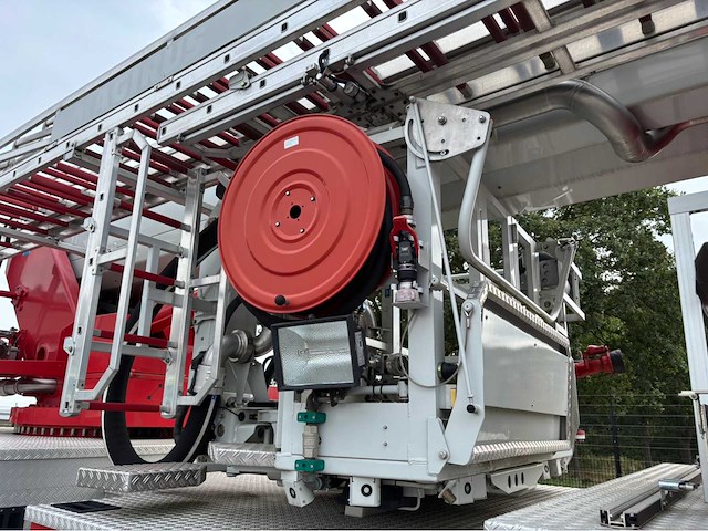 Iveco eurocargo 180e300 – magirus m33p ladderwagen / brandweerwagen - afbeelding 18 van  26
