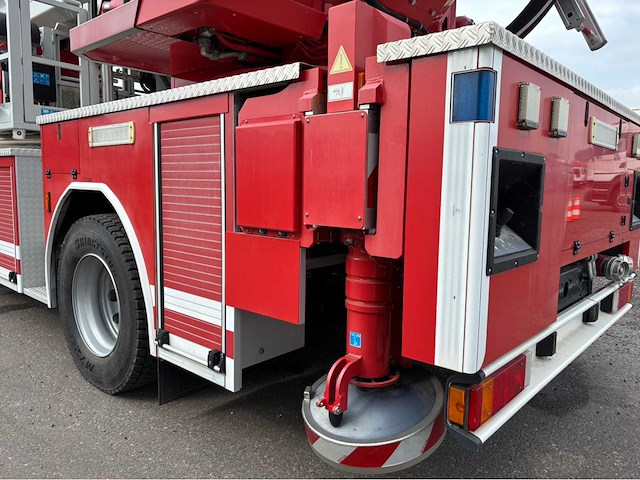 Iveco eurocargo 180e300 – magirus m33p ladderwagen / brandweerwagen - afbeelding 26 van  26