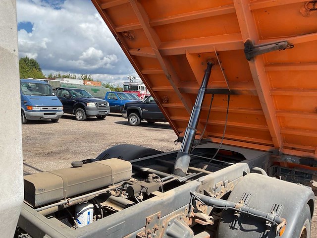 Iveco eurocargo m812 vrachtwagen - afbeelding 4 van  19