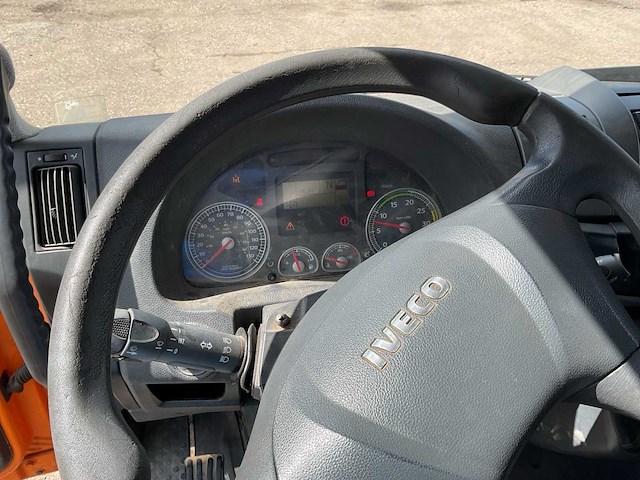 Iveco eurocargo m812 vrachtwagen - afbeelding 6 van  19