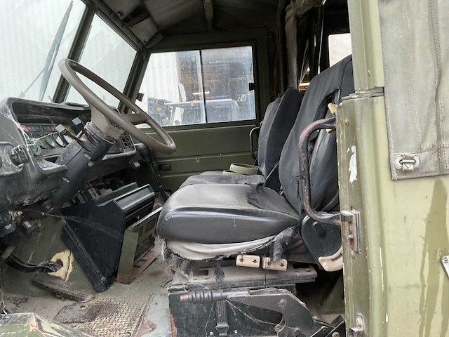 Iveco legervoertuig - afbeelding 4 van  11