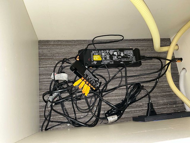 Iveco ml135e18w volledig professioneel opgebouwde expeditie-/overlandtruck/camper - afbeelding 39 van  185