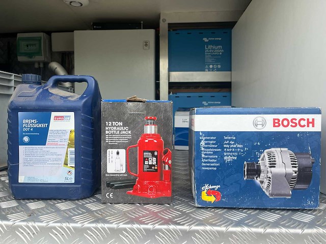 Iveco ml135e18w volledig professioneel opgebouwde expeditie-/overlandtruck/camper - afbeelding 61 van  185