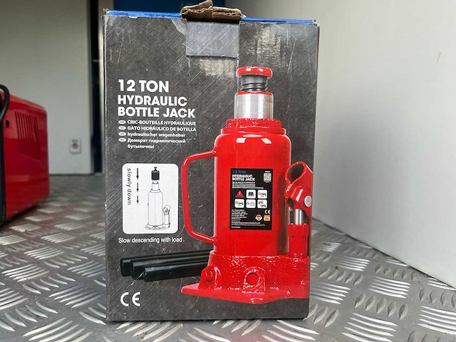 Iveco ml135e18w volledig professioneel opgebouwde expeditie-/overlandtruck/camper - afbeelding 65 van  185