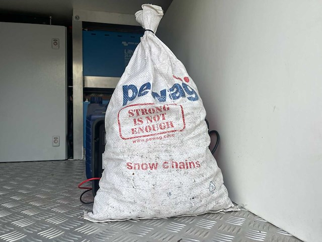 Iveco ml135e18w volledig professioneel opgebouwde expeditie-/overlandtruck/camper - afbeelding 45 van  119