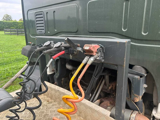 Iveco ml90e18/p bedrijfswagen met verkoopwagen - afbeelding 13 van  30