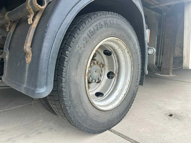 Iveco ml90e18/p bedrijfswagen met verkoopwagen - afbeelding 17 van  30