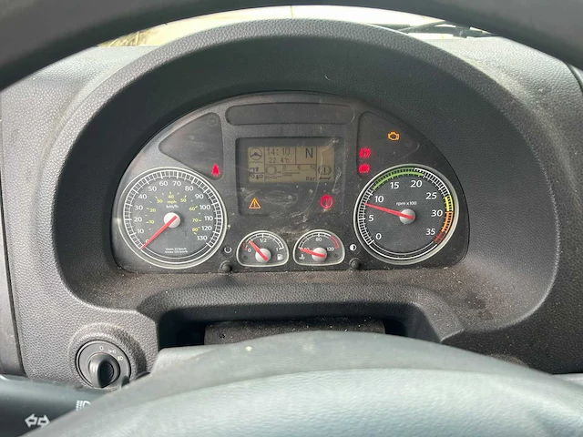 Iveco ml90e18/p bedrijfswagen met verkoopwagen - afbeelding 20 van  30