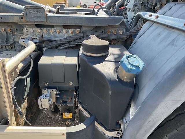 Iveco trakker 360 vrachtwagen - afbeelding 19 van  30