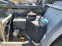 Iveco trakker 360 vrachtwagen - afbeelding 19 van  30