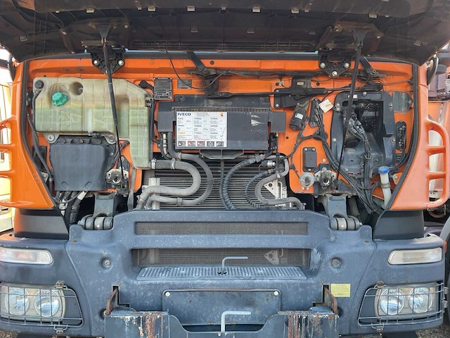 Iveco trakker 360 vrachtwagen - afbeelding 22 van  30