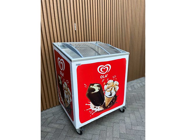 Iveco verkoop wagen ijscokraam met 230v installatie - afbeelding 19 van  37