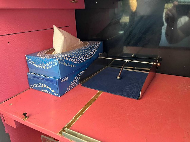 Iveco verkoop wagen ijscokraam met 230v installatie - afbeelding 26 van  37