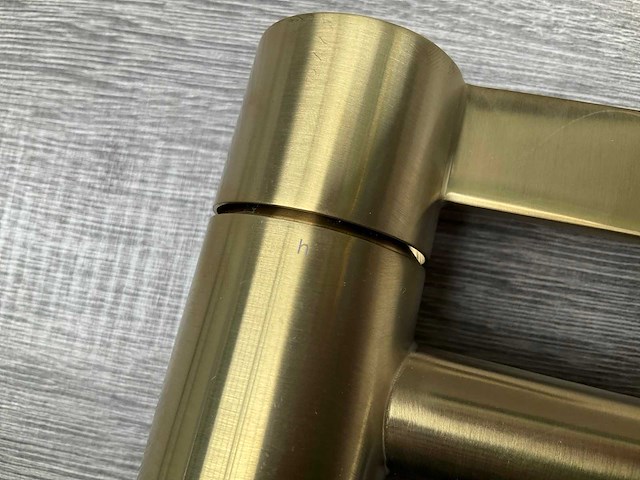 Ivy pact wastafelkraan s model geborsteld mat goud pvd - afbeelding 5 van  7