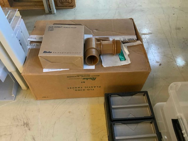 Iwaki md-30r-200n pomp (2x) en diversen - afbeelding 5 van  7