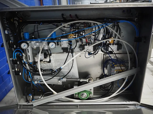 Ixia uk ltd. - afbeelding 3 van  11