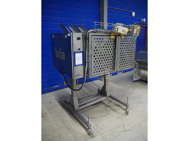 Ixia uk ltd. - afbeelding 1 van  11