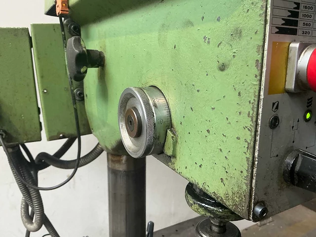 Ixion - bt 15 gl - pillar drilling machine - afbeelding 12 van  13