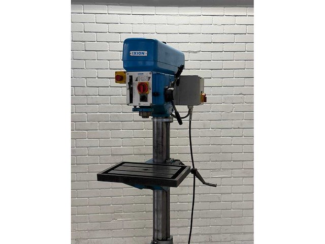 Ixion bs 23 av kolomboormachine - afbeelding 2 van  5