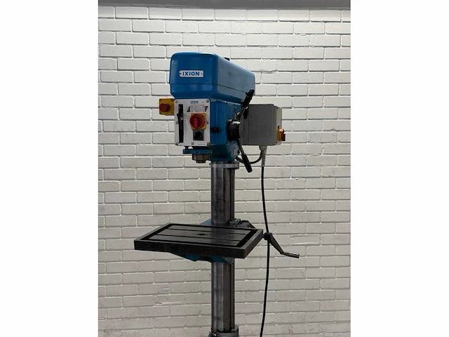 Ixion bs 23 av kolomboormachine - afbeelding 2 van  7