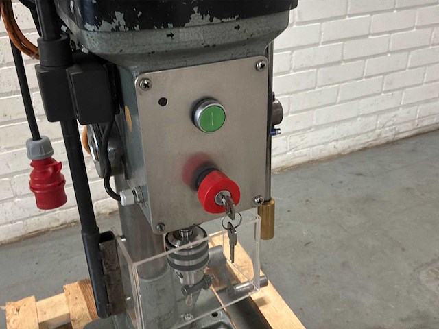 Ixion bt 156 tafelboormachine - afbeelding 3 van  7