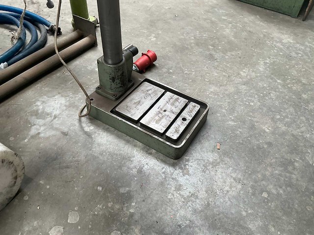 Ixion bt15 kolomboormachine - afbeelding 3 van  8