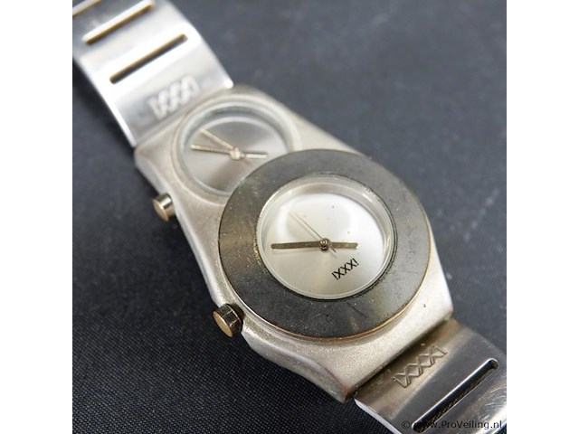 Ixxxi horloge - afbeelding 2 van  3