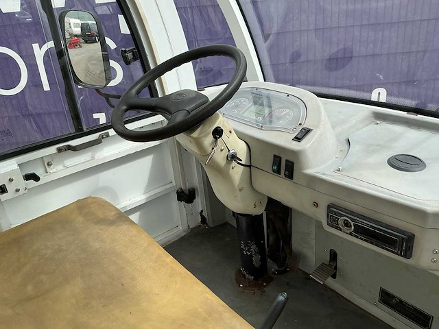 Iyyo - 2017 - 14 zitplaatsen - elektrisch bedrijfswagen - afbeelding 4 van  17