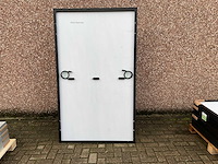 Ja solar - set van 12 zonnepanelen (370 wp) - goodwe 3.6k omvormer - afbeelding 3 van  7