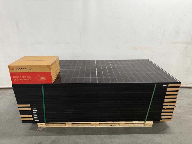 Ja solar - set van 23 zonnepanelen - goodwe 8 kw omvormer - afbeelding 1 van  8