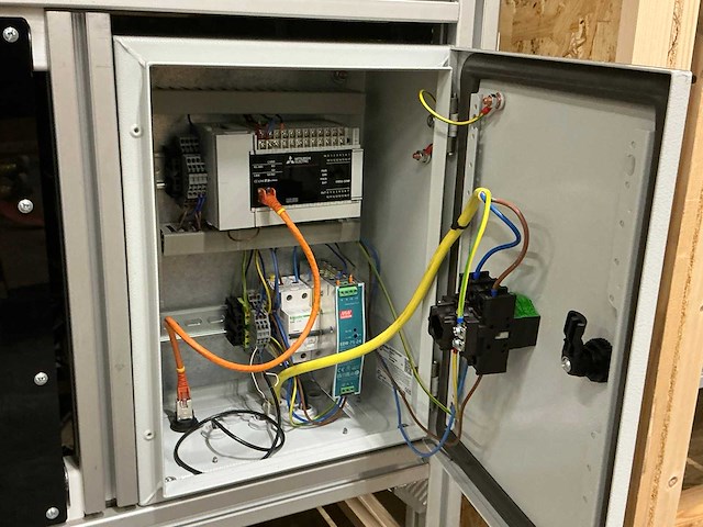 Jabil avi preparation visueel inspectie apparaat - afbeelding 3 van  13