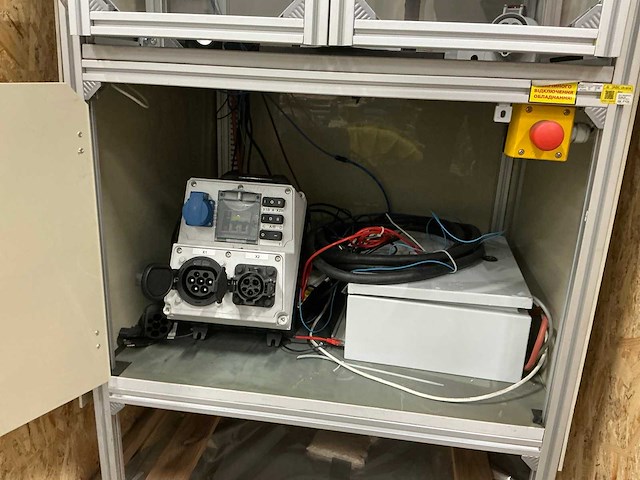 Jabil ev laadpaal testmachine - afbeelding 2 van  9