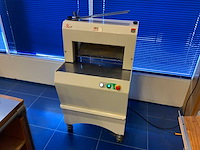 Jac eco eel 450/12 broodsnijmachine - afbeelding 1 van  5