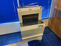 Jac eco eel 450/12 broodsnijmachine - afbeelding 3 van  5