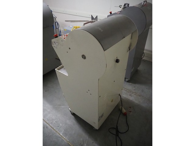 Jac - afbeelding 5 van  10