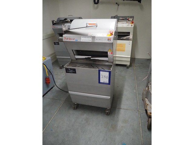 Jac - afbeelding 1 van  10