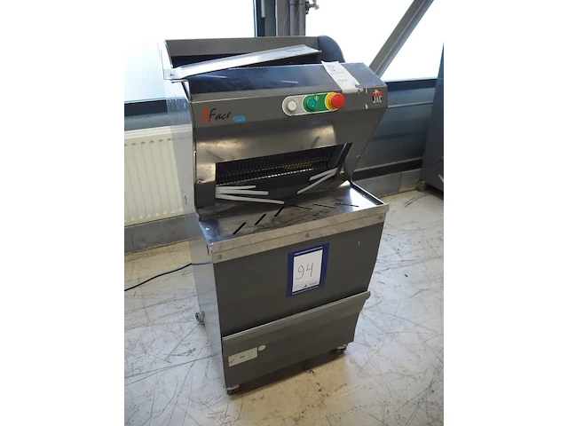 Jac - afbeelding 1 van  12