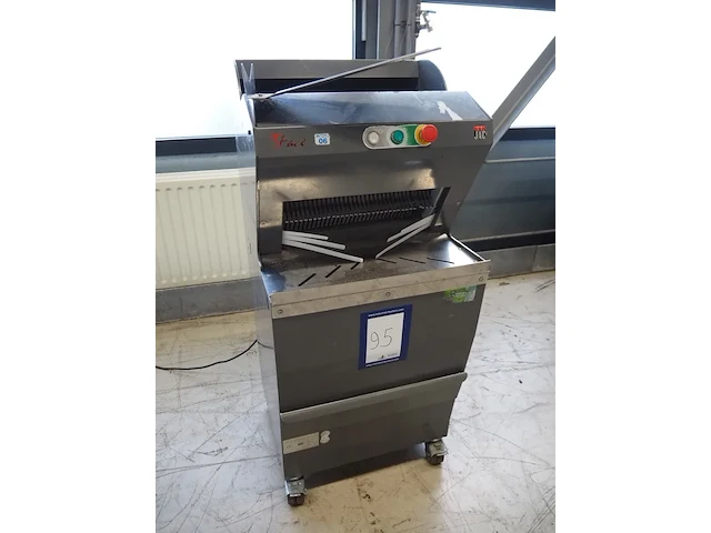 Jac - afbeelding 1 van  12