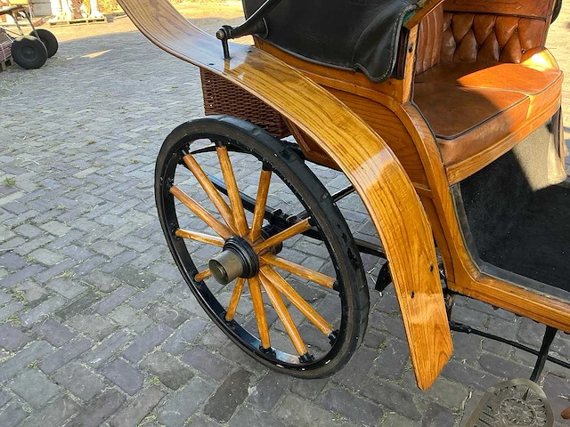 Jachtwagen - afbeelding 5 van  18