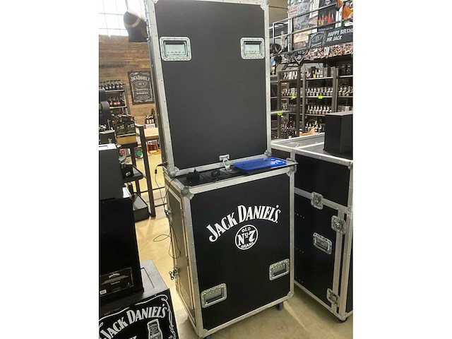 Jack daniels knijpkracht game voor 2 spelers - afbeelding 5 van  7