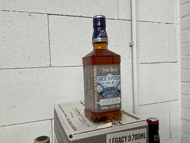 Jack daniels legacy whiskey (18x) - afbeelding 3 van  4