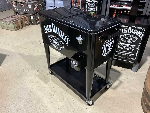 Jack daniels mobiele koelbox / koelwagen - afbeelding 3 van  5