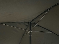 Jack daniels parasol, zit zak en 3x tafel - afbeelding 4 van  7