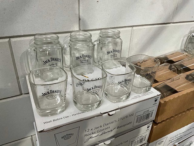 Jack daniels partij diverse glazen - afbeelding 2 van  7